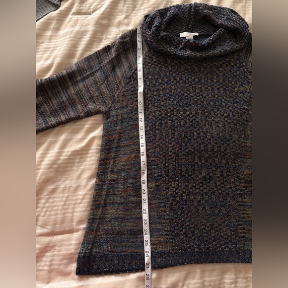 Women’s CJ Banks size 1X Cowl neck lightweight sweater - Picture 3 of 4